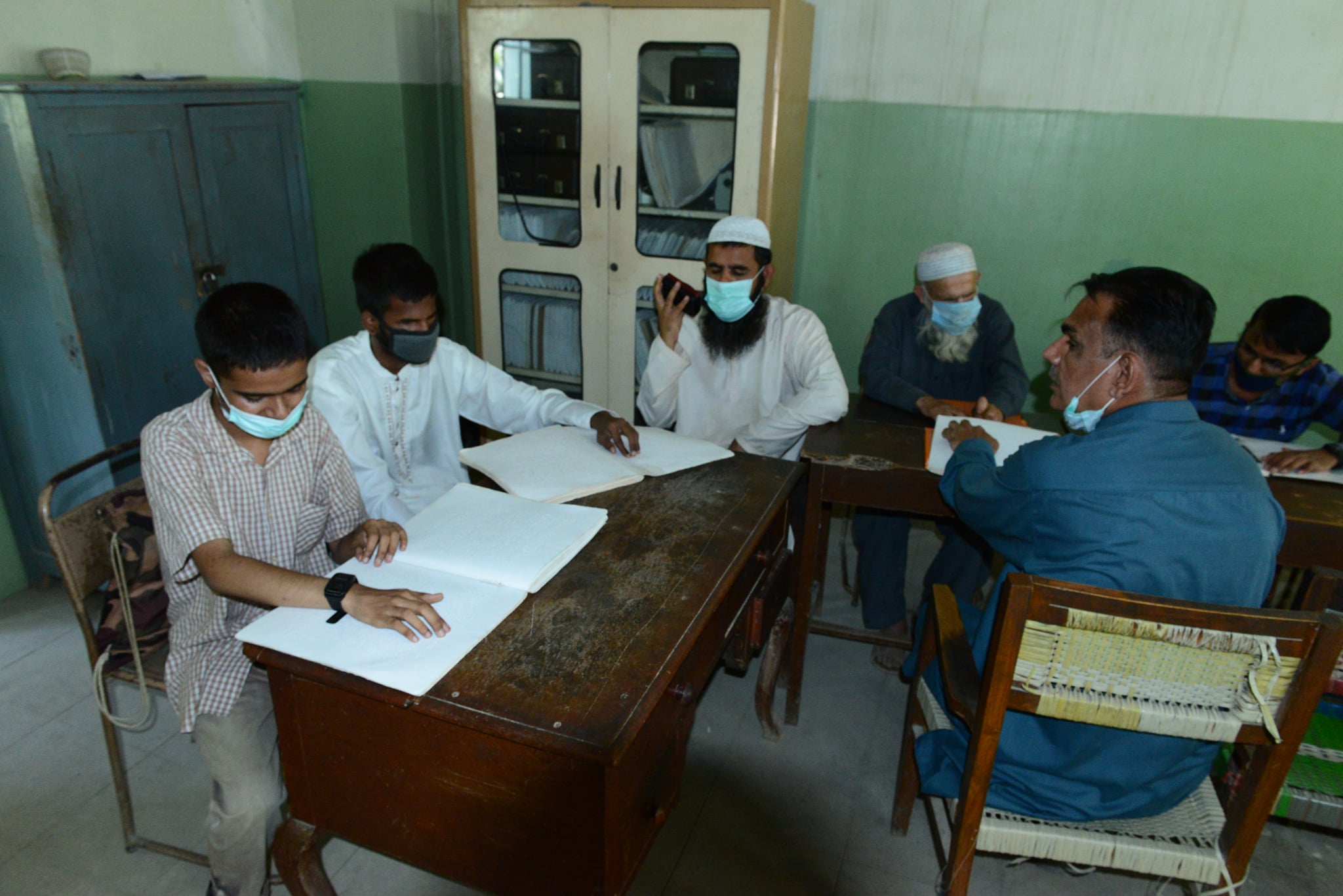 adult blind centre pic 3jpg